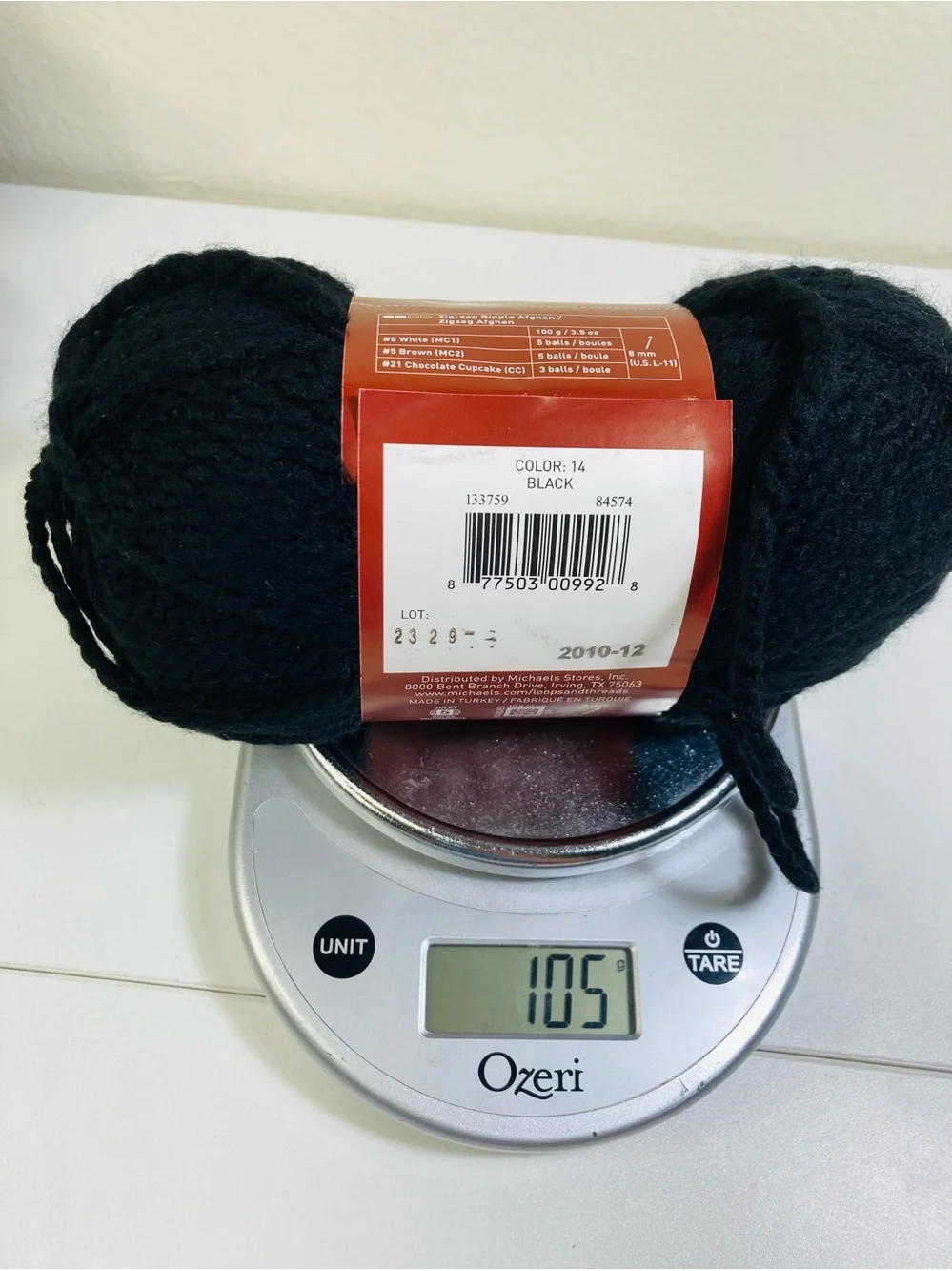 2 NEW (200g + total) Loops & Threads Charisma Super Chunky Yarn in Black